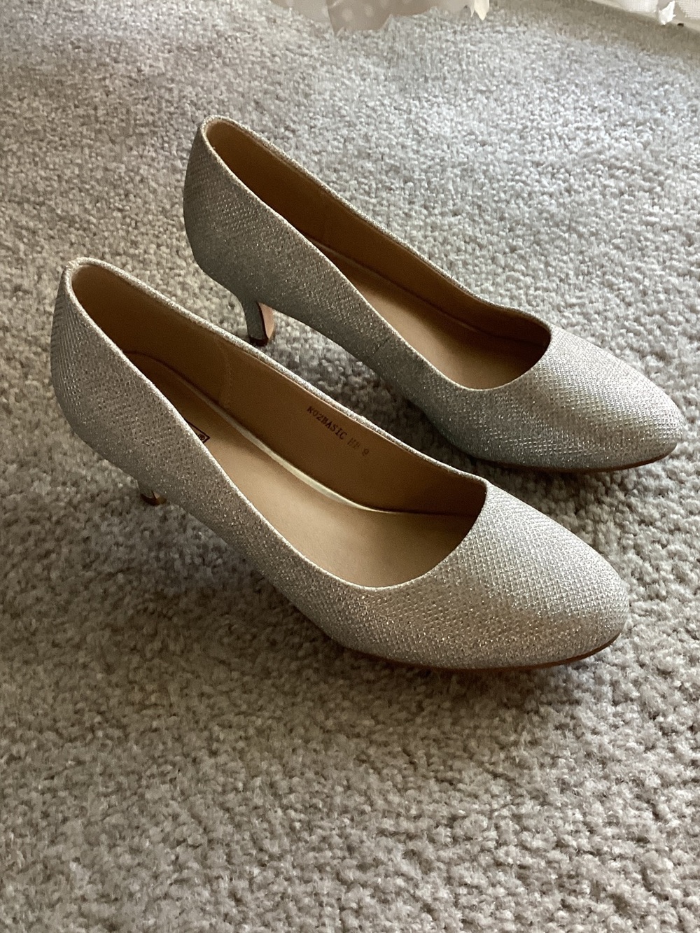 IDIFU Glitter Round-Toe Heels in Silver